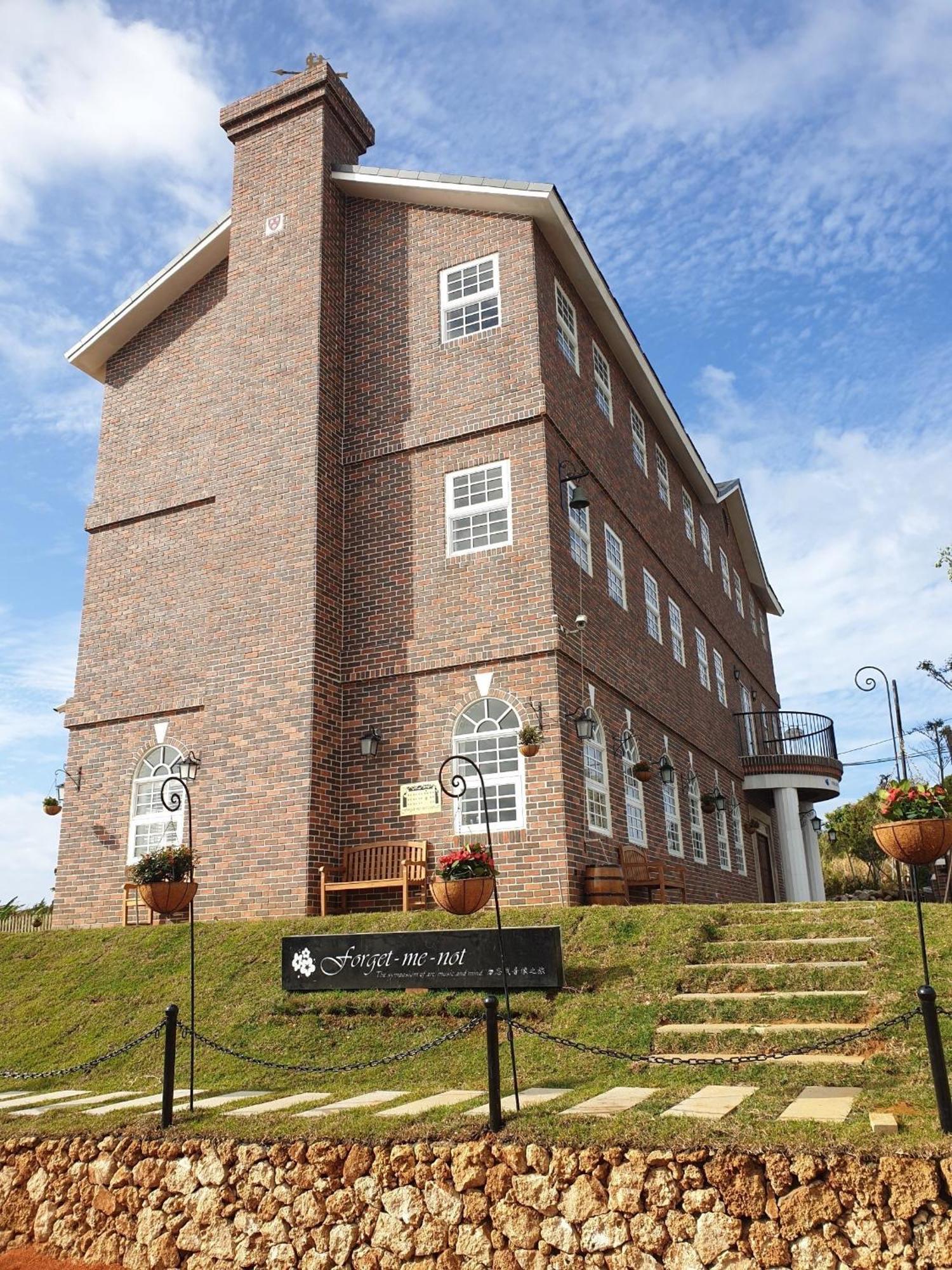 墾丁勿忘我城堡莊園 Kota Tua Kota Tua Hengchun Bagian luar foto